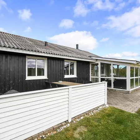 Dejligt Pa En Klitgrund Taet Pa Vesterhavet Sj422 *